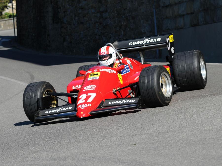 Ferrari 126C4 1984 года  (фото 6 из 9)